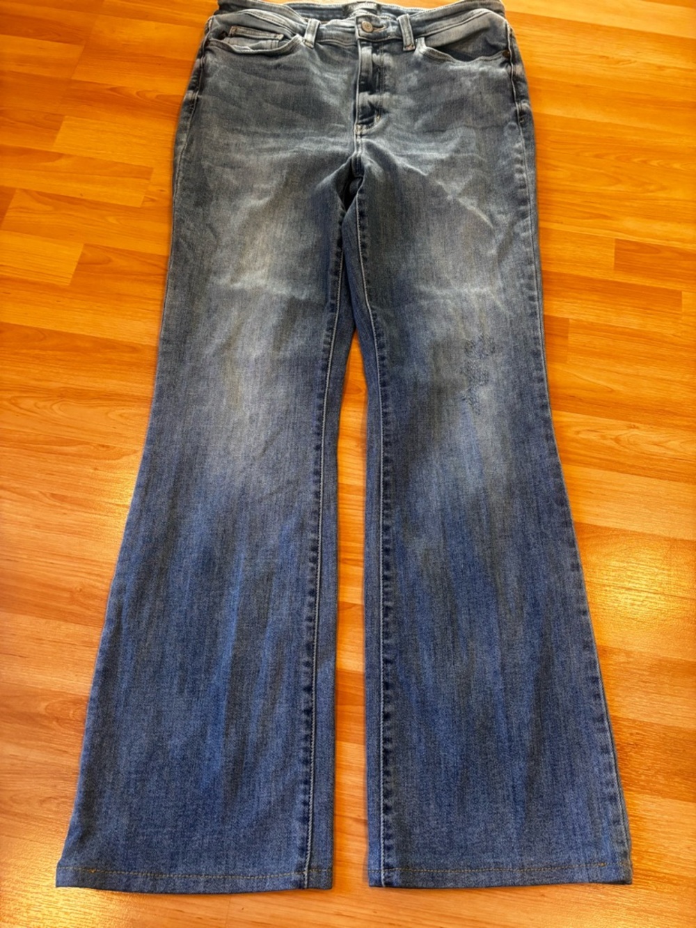 Judy Blue‎ Bootcut Jeans